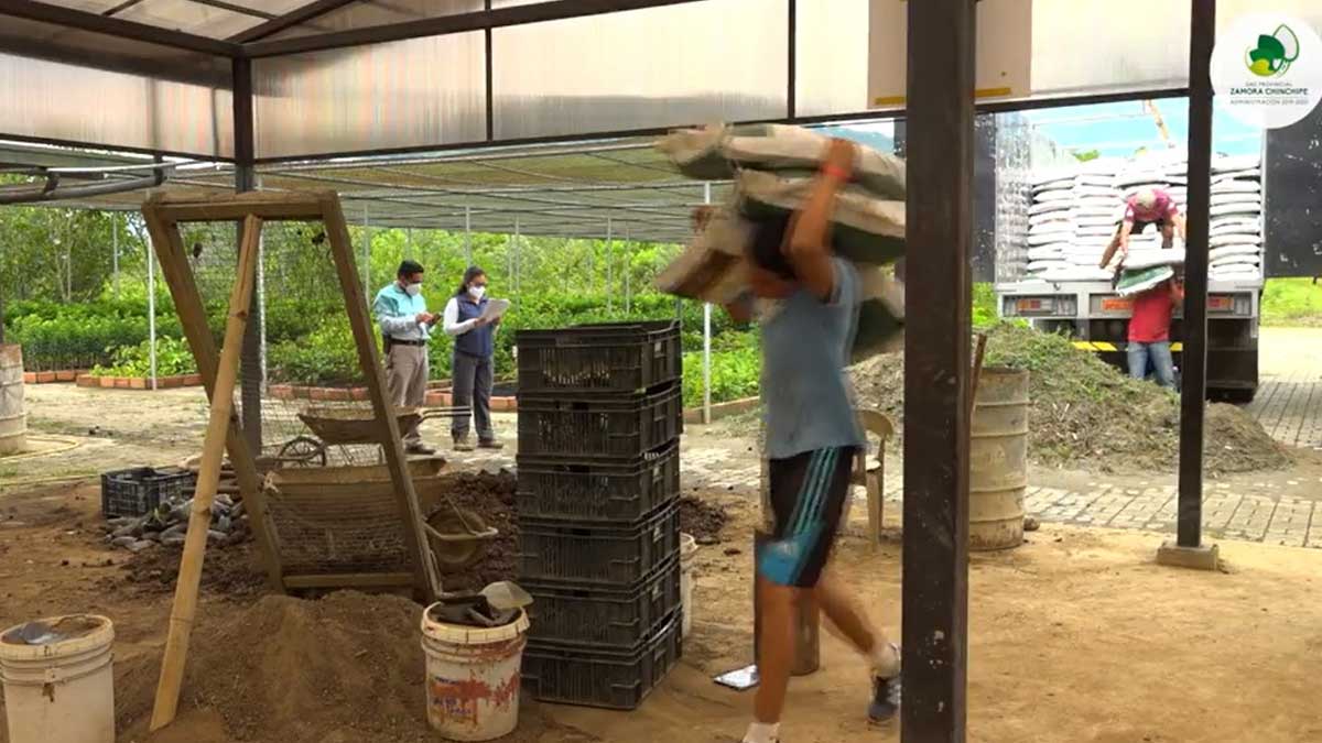 Prefectura realizó la adquisición de insumos químicos para proyectos ambientales