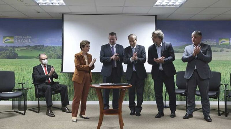 En asociación con instituciones, el gobierno lanza programa nacional para habilitar a los aplicadores de pesticidas