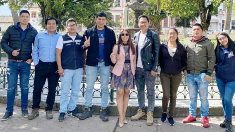 Equipo de la Dirección de Gestión Ambiental compartió experiencias en el cantón Mejía sobre las instalaciones de cama profunda para la crianza porcina