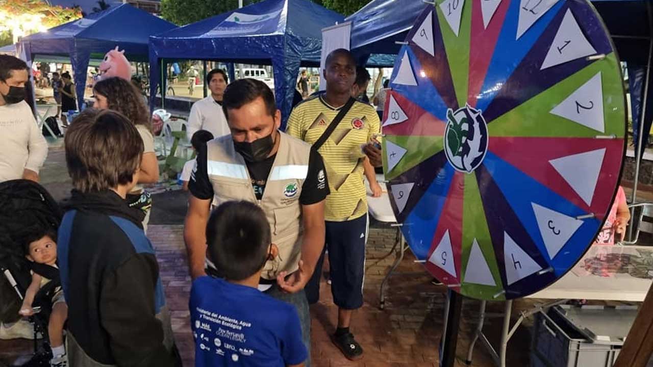 Galápagos se une a La Hora del Planeta