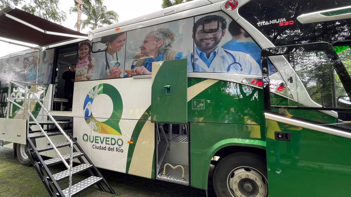 Municipio de Quevedo adquiere una nueva clinica movil