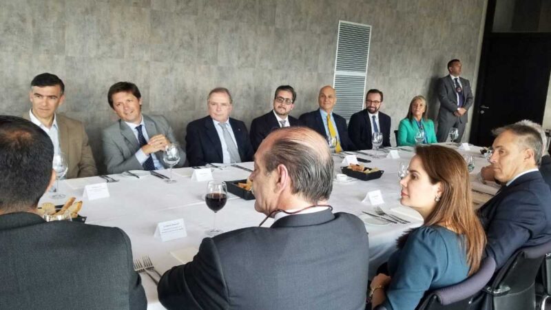 Ecuador estrecha lazos comerciales con Argentina y Uruguay