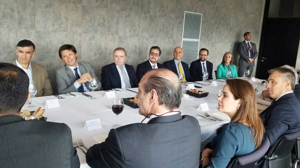 Ecuador estrecha lazos comerciales con Argentina y Uruguay