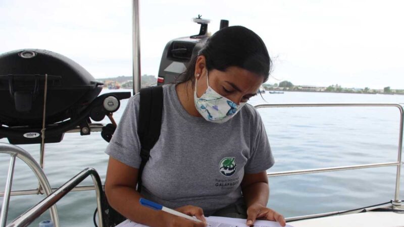 Embarcaciones son inspeccionadas para ayudar a proteger el ecosistema