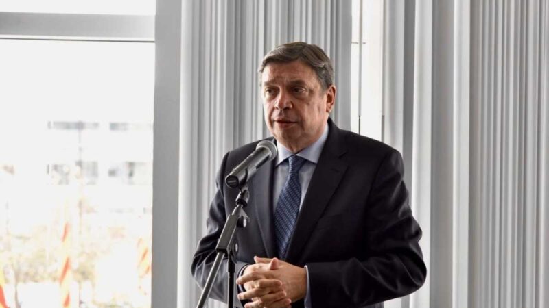 Ministro Planas valora la unidad del sector agroalimentario español para solventar las actuales dificultades