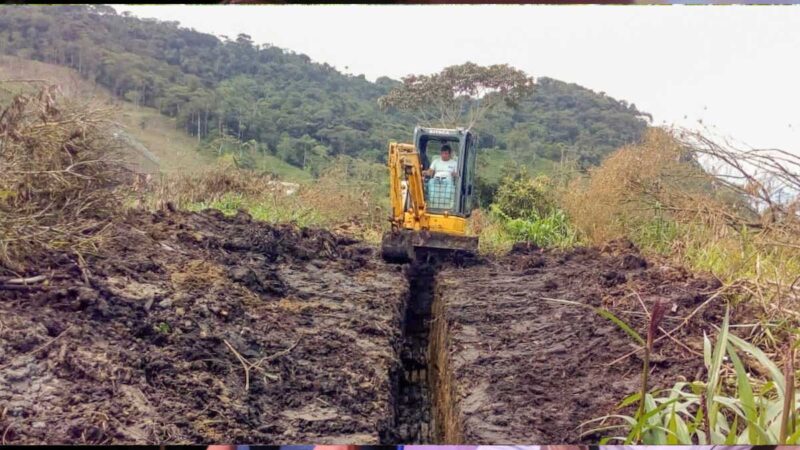 Prefectura trabaja en los sistemas de drenaje de la parroquia Tarqui