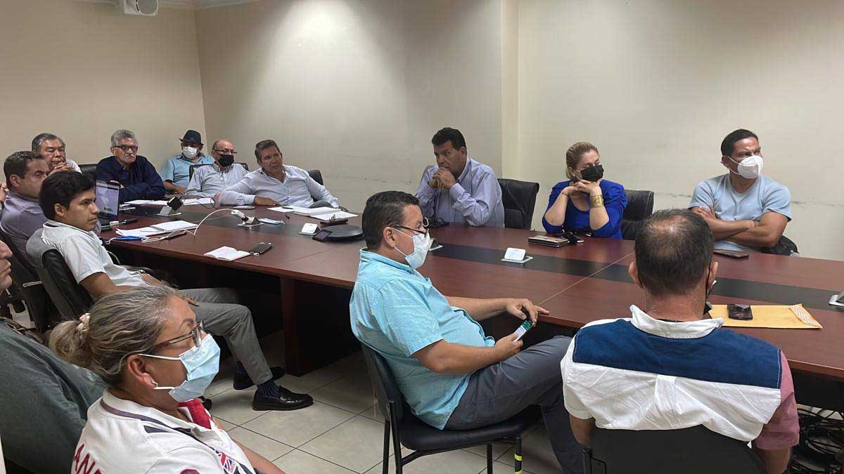 Productores bananeros mantuvieron un tercer encuentro con el Gobierno