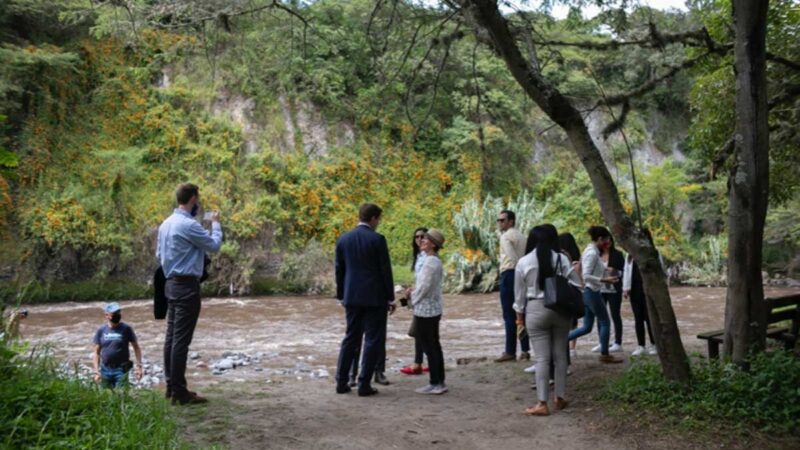 Sistema Azure limpiará el río San Pedro, Cumbayá con el apoyo de Corona