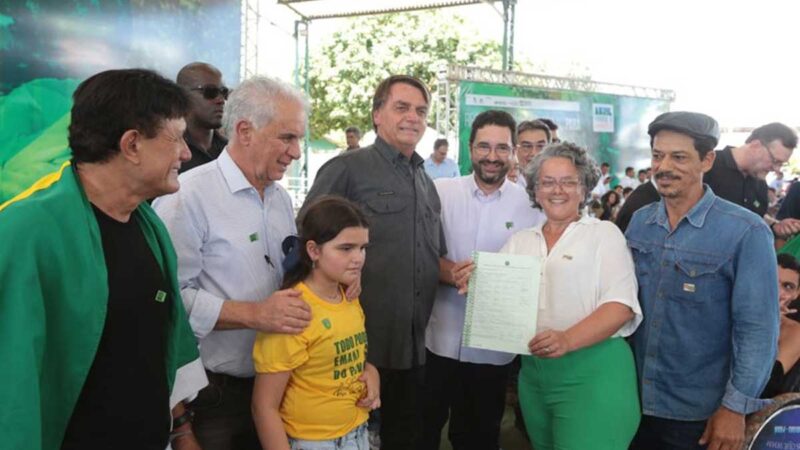 Títulos de tierra benefician a más de 30 mil productores de Pará