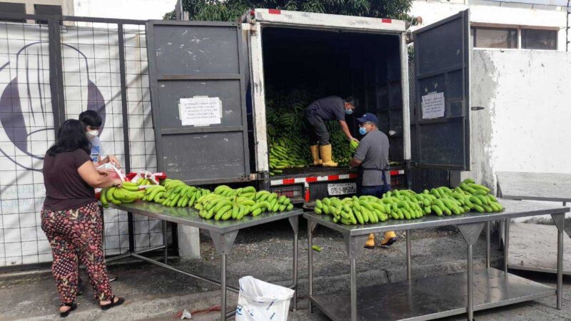 AEBE y La Escuela de los Chefs regalaron ‘bananos para tus recetas’