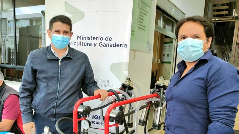 MAG entrega paquetes tecnológicos pecuarios a productores de la provincia