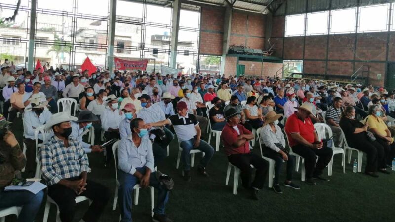 Manifiesto al pais de los pequeños y medianos productores agropecuarios de la provincia del guayas, reunidos en la capital montuvia del ecuador, salitre, el dia sabado 14 de mayo del 2022.
