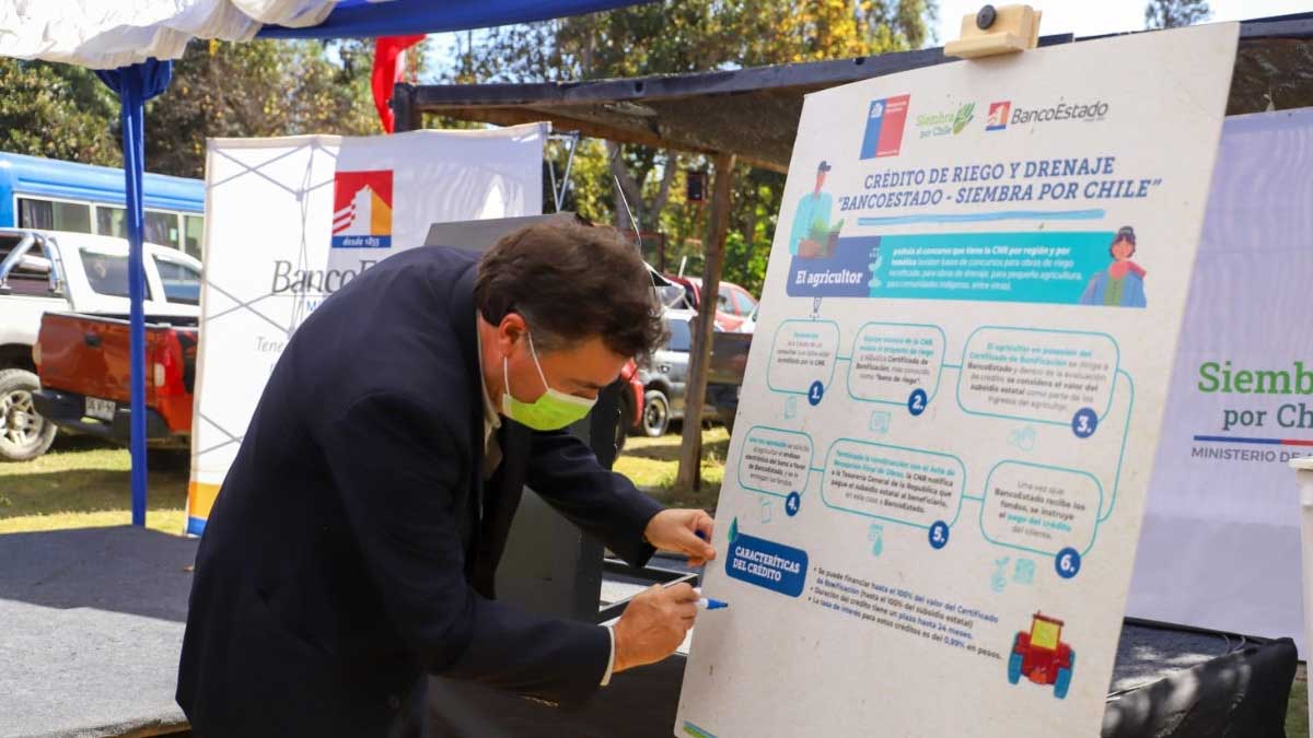 Ministerio de Agricultura y BancoEstado lanzan Año Agrícola 2022