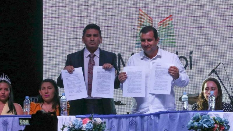 ¡En Puerto López se vive la fiesta de las ballenas jorobadas!