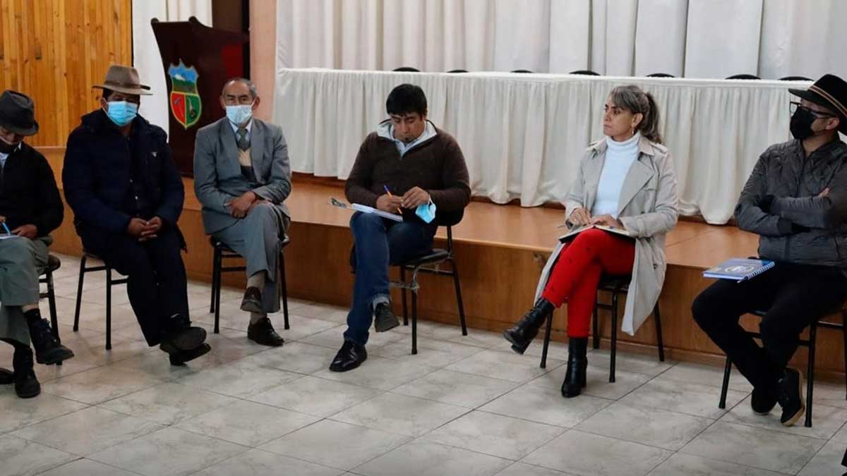 Autoridades y agricultores se reunieron para tratar el precio justo del choclo