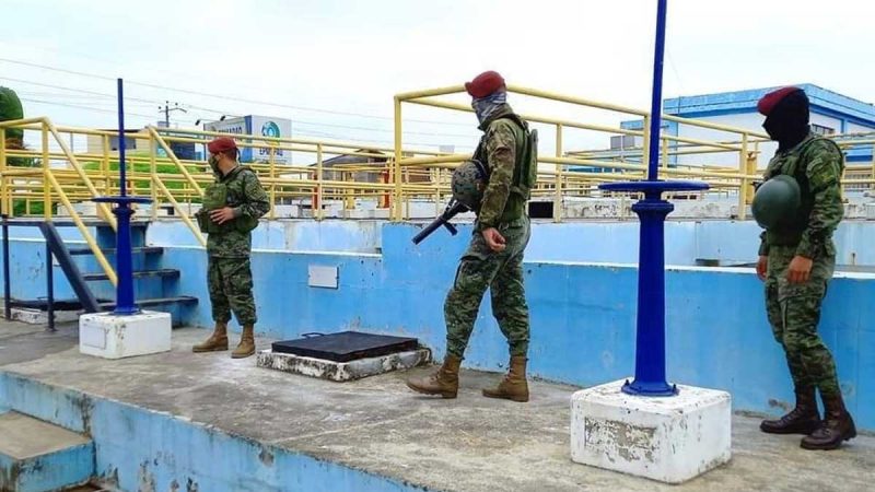 Militares resguardan planta de tratamiento de agua