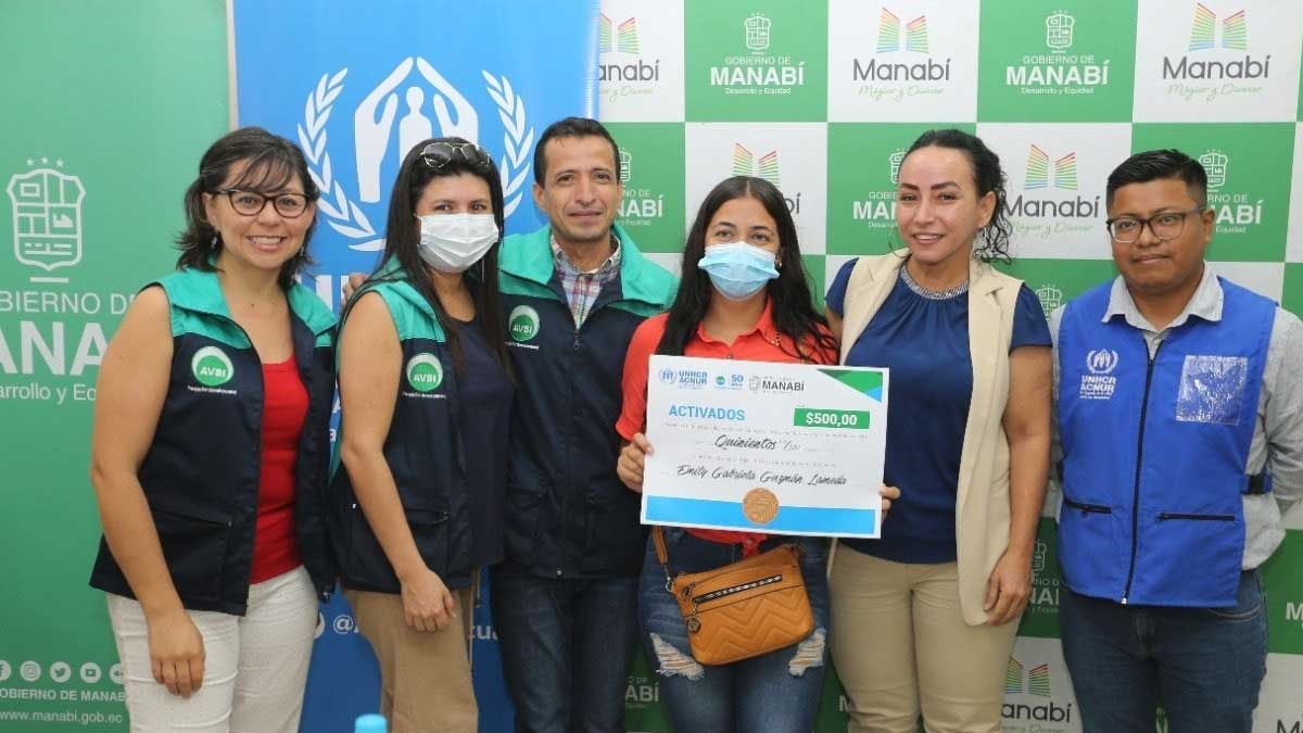 Emprendedoras reciben apoyo de entidades