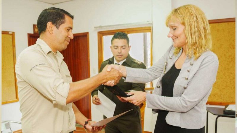 La Organización OWR entrega reconocimiento al Director del Parque Nacional Galápagos