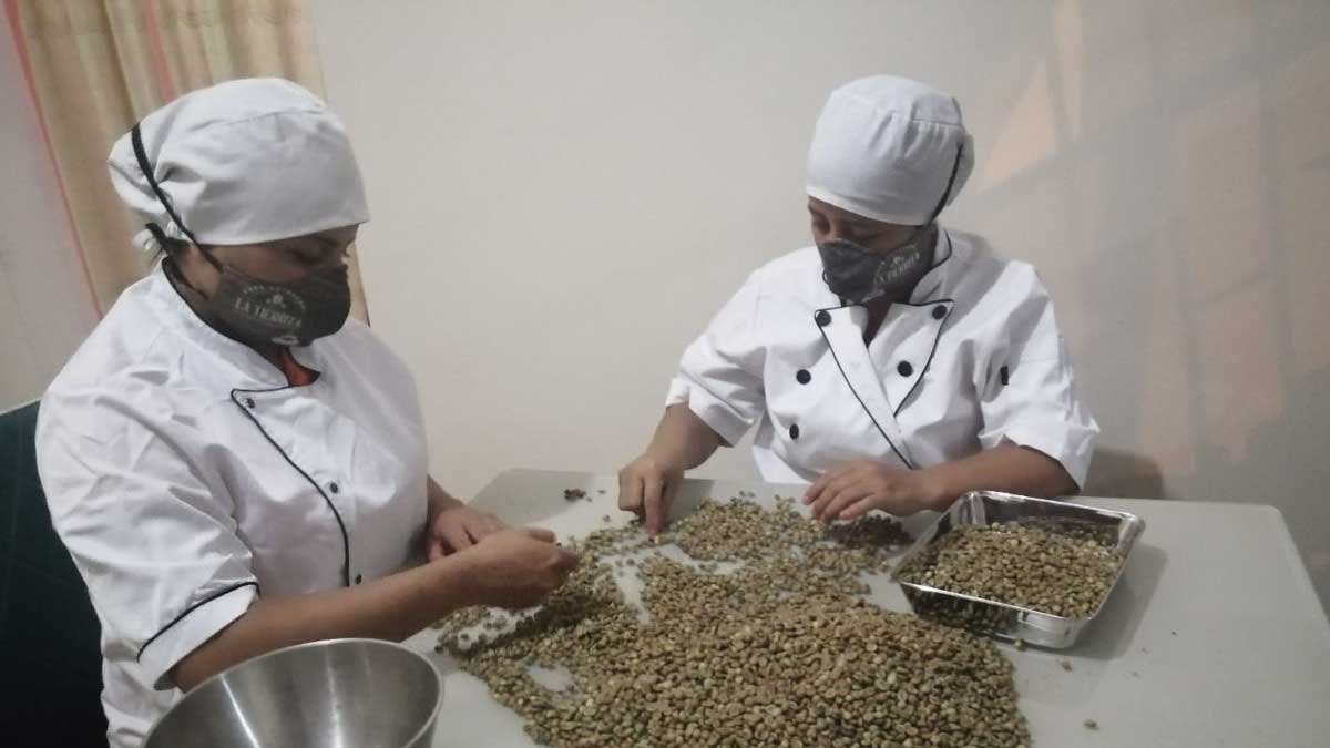 Pequeños exportadores ecuatorianos son beneficiados con el Programa Exportando