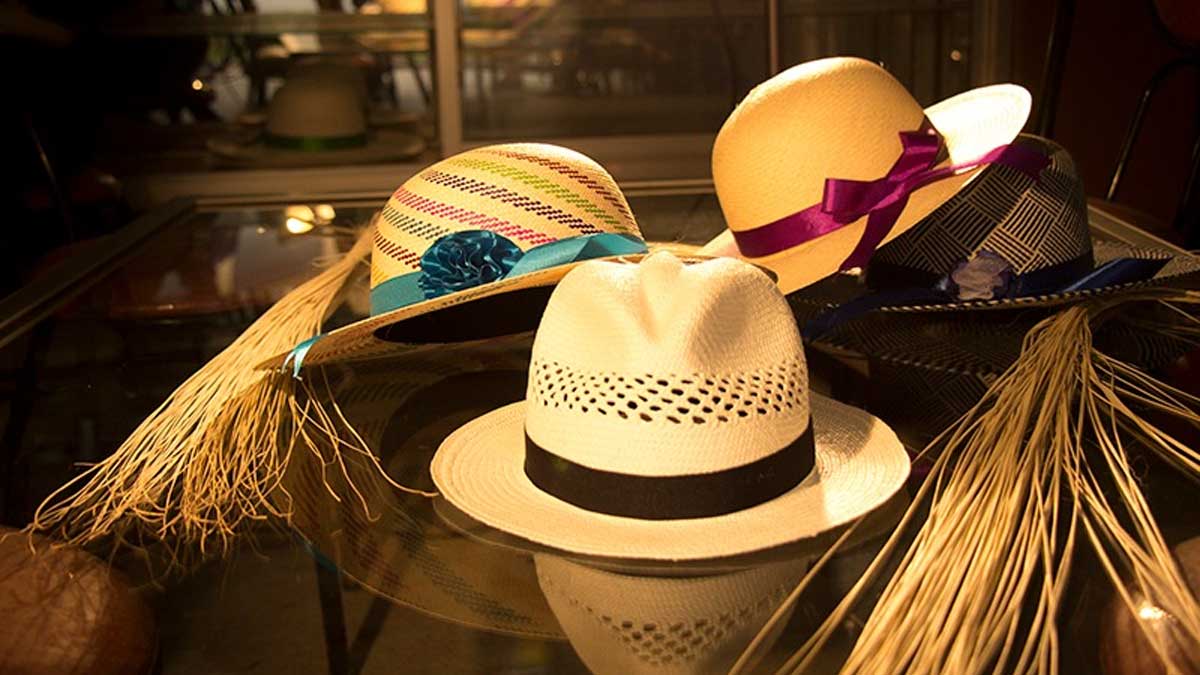 Sombreros de paja toquilla se comercializan en Qatar