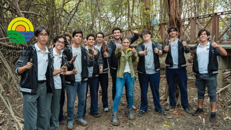 500 árboles de mangle rojo fueron plantados  en el Parque Histórico de Samborondón