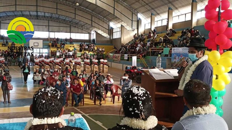 Agricultores de Cochabamba recibieron insumos para el control de plagas