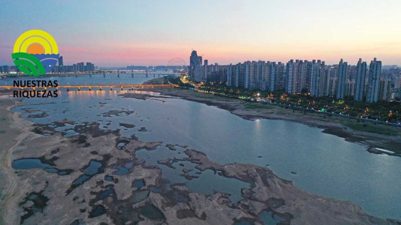 China provoca lluvia artificial en medio de la ola de calor