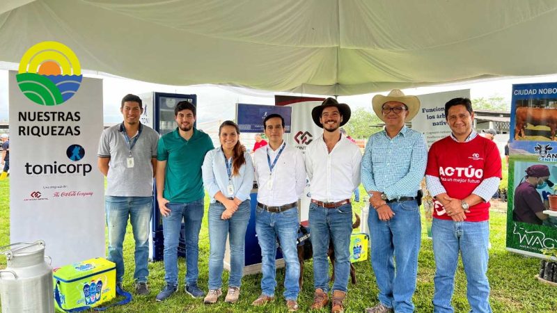 Tonicorp siembra árboles en sus instalaciones