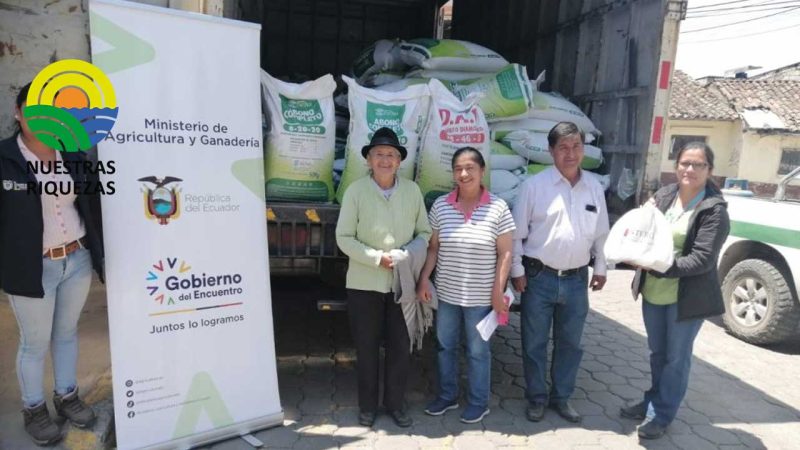 Mag entrega paquetes tecnologicos en Pichincha