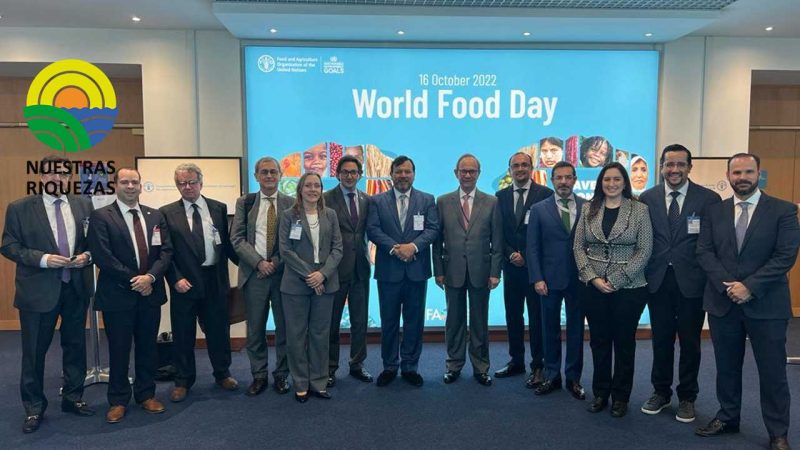 En Roma, Ecuador busca inversionistas para impulsar producción de aguacate y cacao