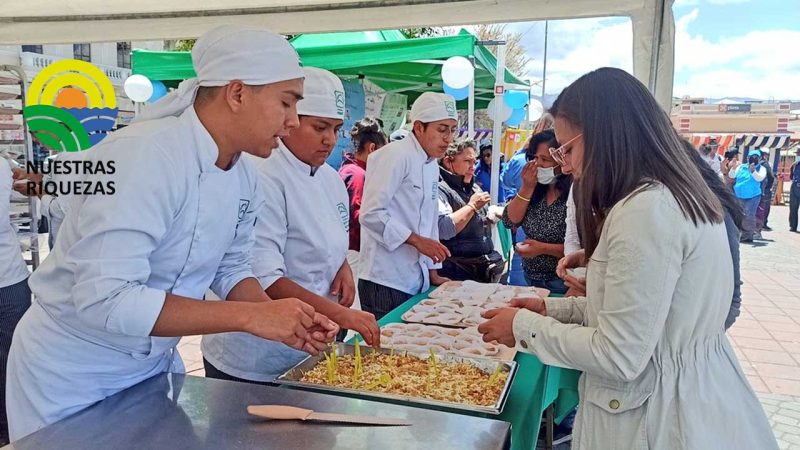 En Riobamba productores y emprendedores que apoyan la cadena de valor de la quinua,