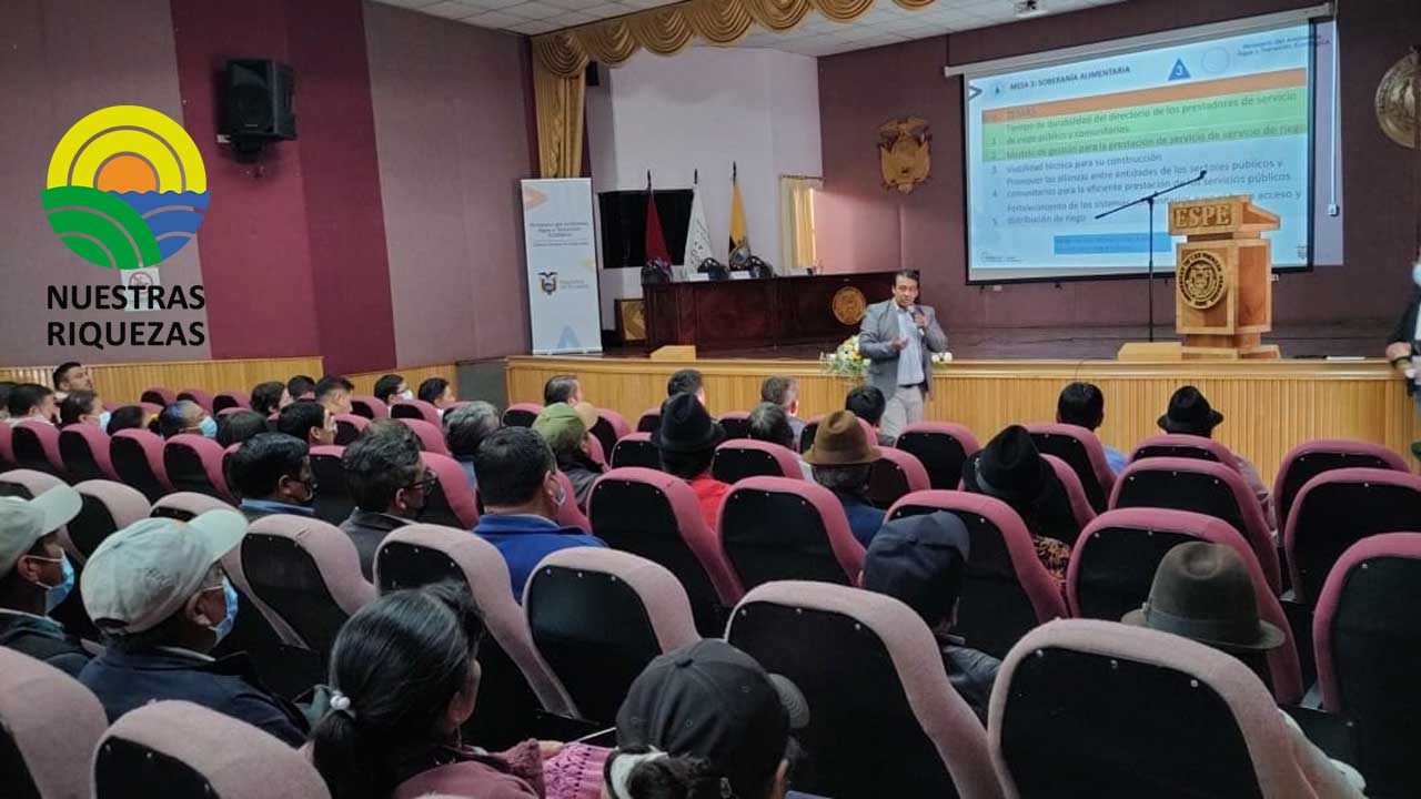 Se analiza la Ley de recursos hídricos en Latacunga    
