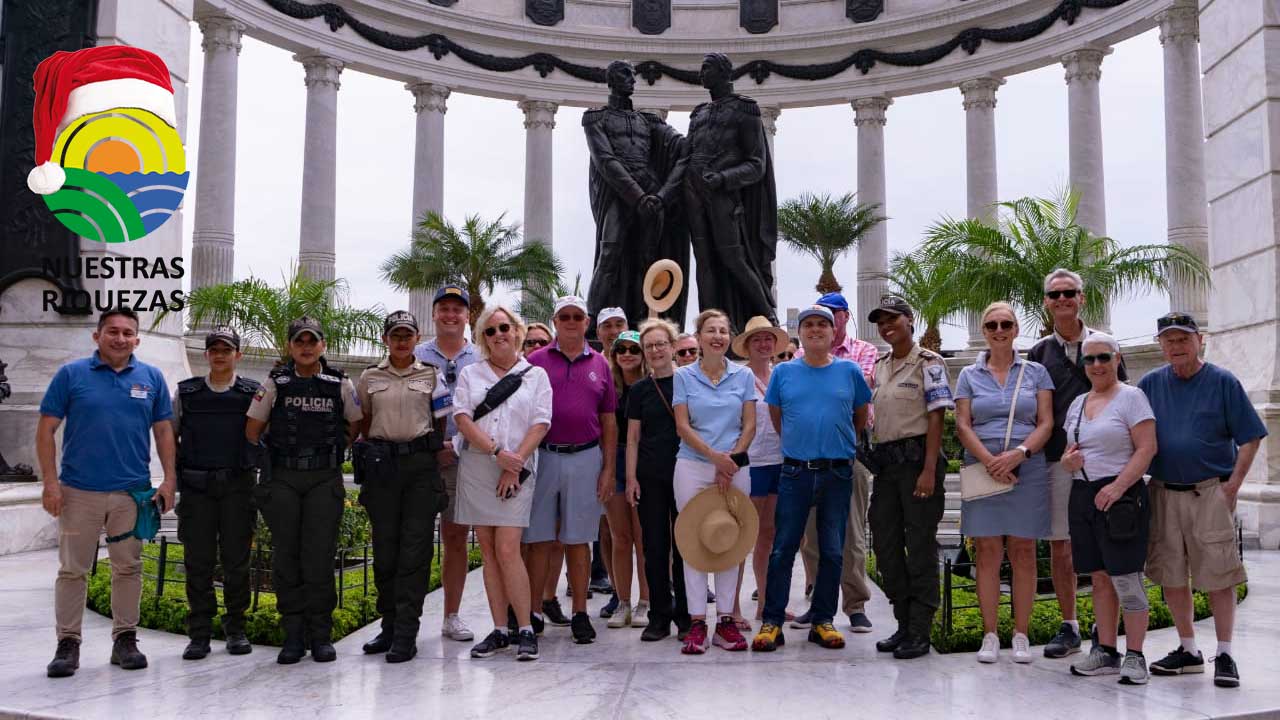 La Perla del Pacífico, Guayaquil, recibió la visita de más de 400 turistas que arribaron abordo del crucer Silver Moon