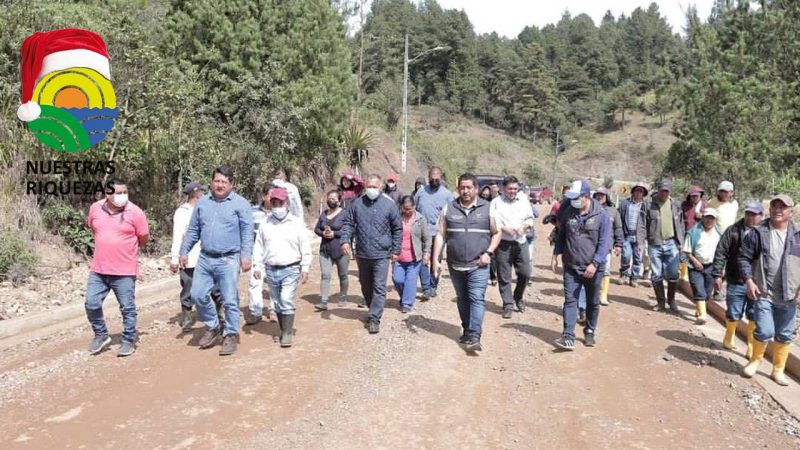 Prefectura de El Oro mejora la conectividad de chilla 