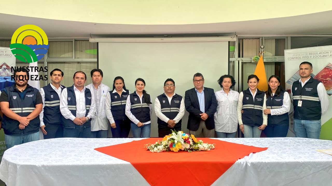 Agrocalidad en Loja realizo la entrega de 8 certificaciones en predios libres de brucelosis y tuberculosis
