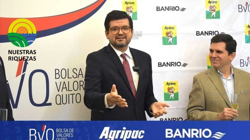 En Guayaquil, la campana de la Bolsa de Valores Quito auguró éxitos a Agripac en la colocación de su nueva emisión!  