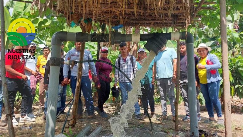 LA ESCUELA DEL PRODUCTOR, UN ESPACIO PARA LOS AGRICULTORES QUE BRINDA LA PREFECTURA DE MANABÍ 