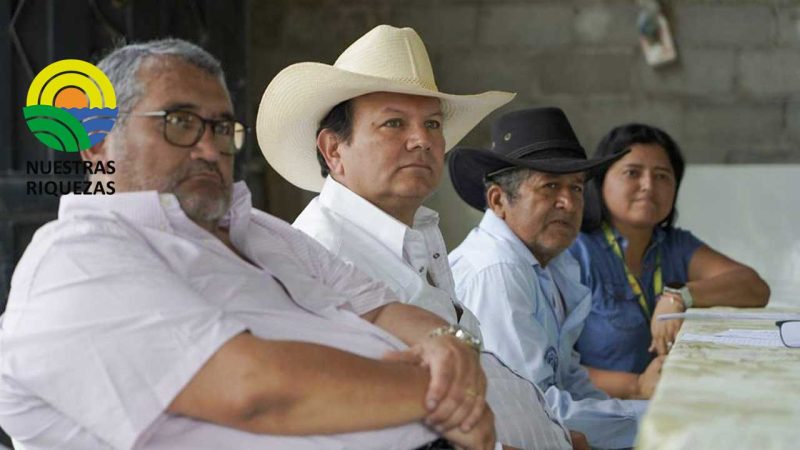 Ministro de Agricultura cumplió agenda en Salitre 