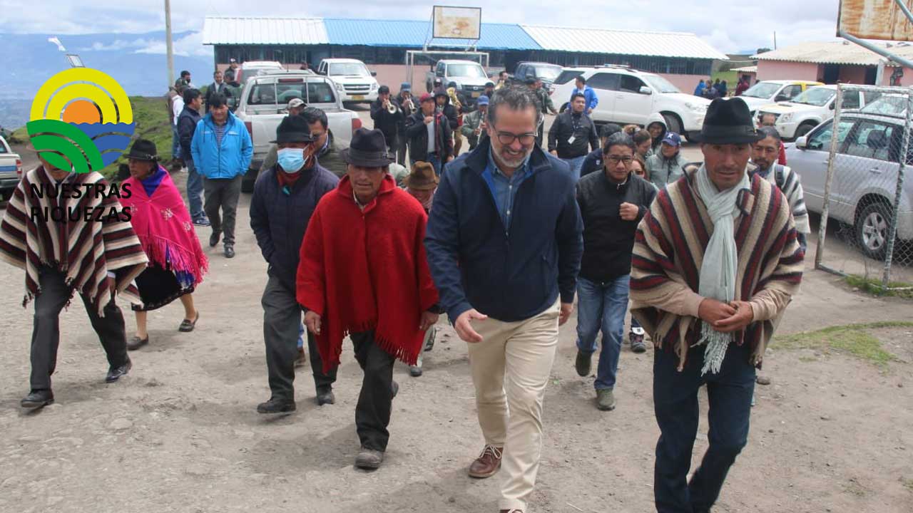 Asambleísta de Gobierno pide declaratoria de emergencia de la vía Quinindé – Esmeraldas 