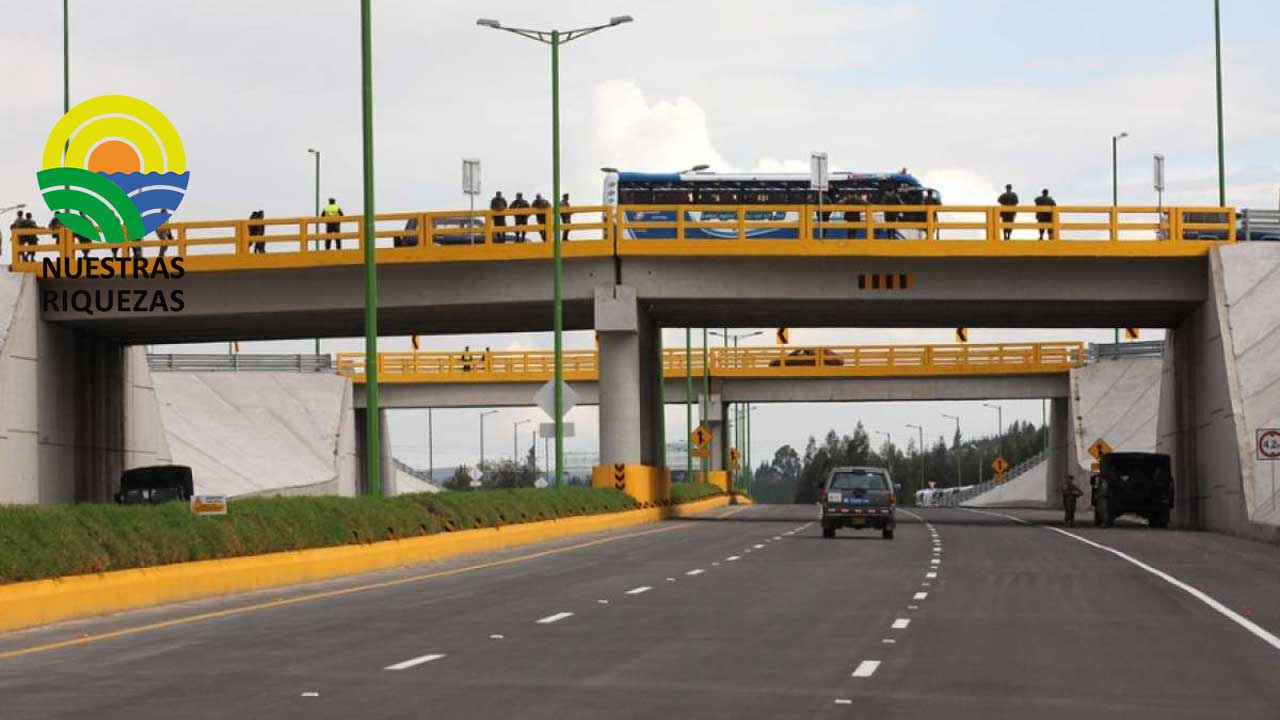 Vía Latacunga-La Maná tendrá paso restringido entre 17 y 18 de enero 