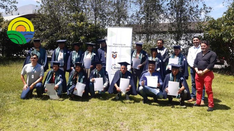 23 productores se gradúan de la Escuela de Fortalecimiento Productivo Pecuario en Imbabura