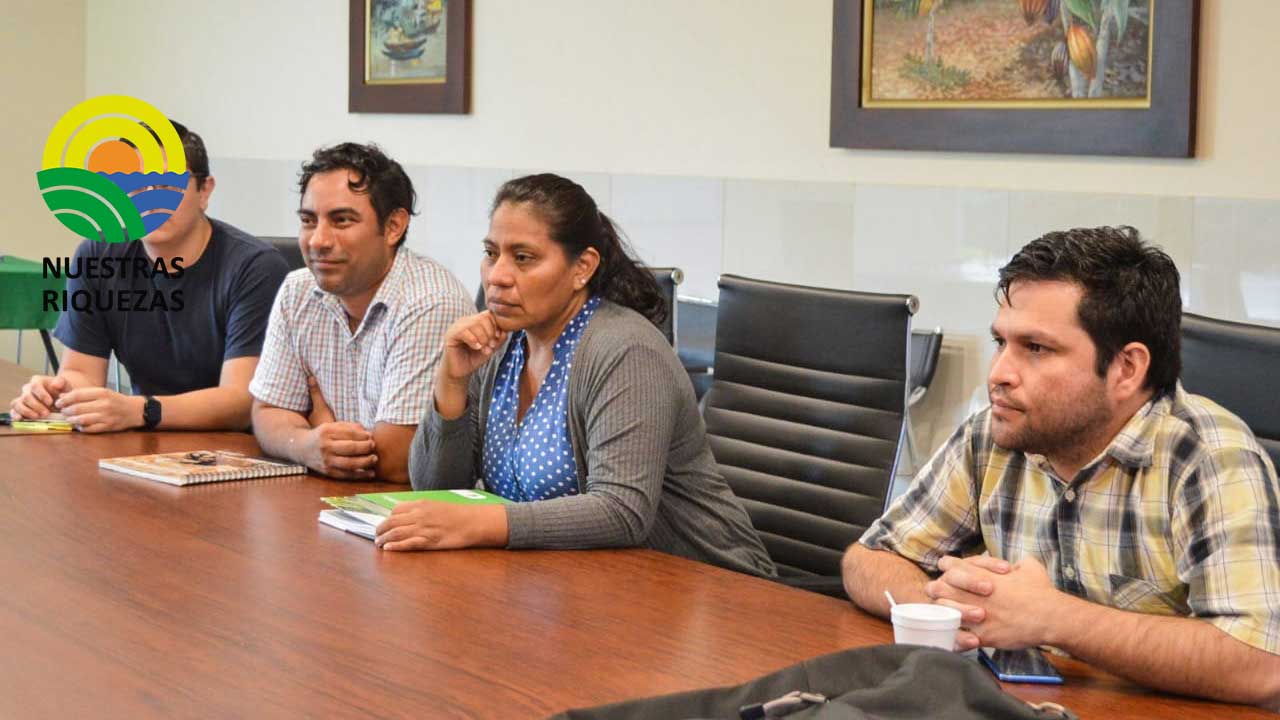 En Yaguachi, Iniap recibió la visita internacional de Altus Viljoen