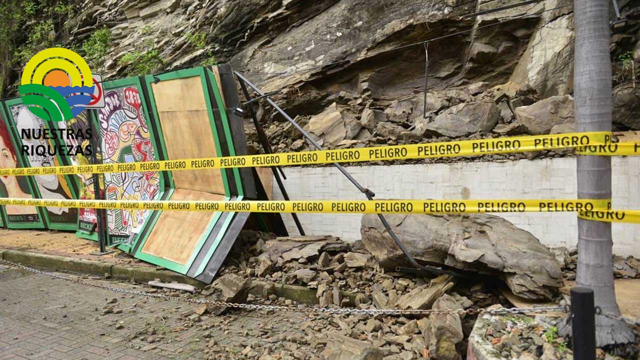 Fuertes lluvias causaron el desprendimiento de rocas en el cerro Santa Ana