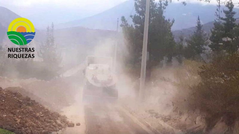 La Prefectura de Pichincha dio mantenimiento a la vía Piango – Coyagal, en la parroquia Puéllaro.