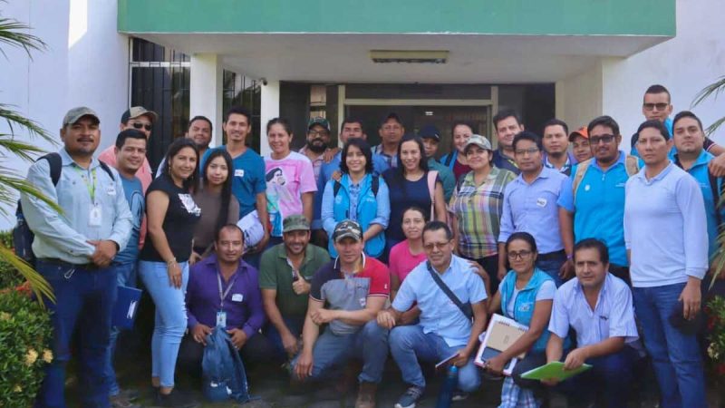 Trabajar con grupos de agricultores