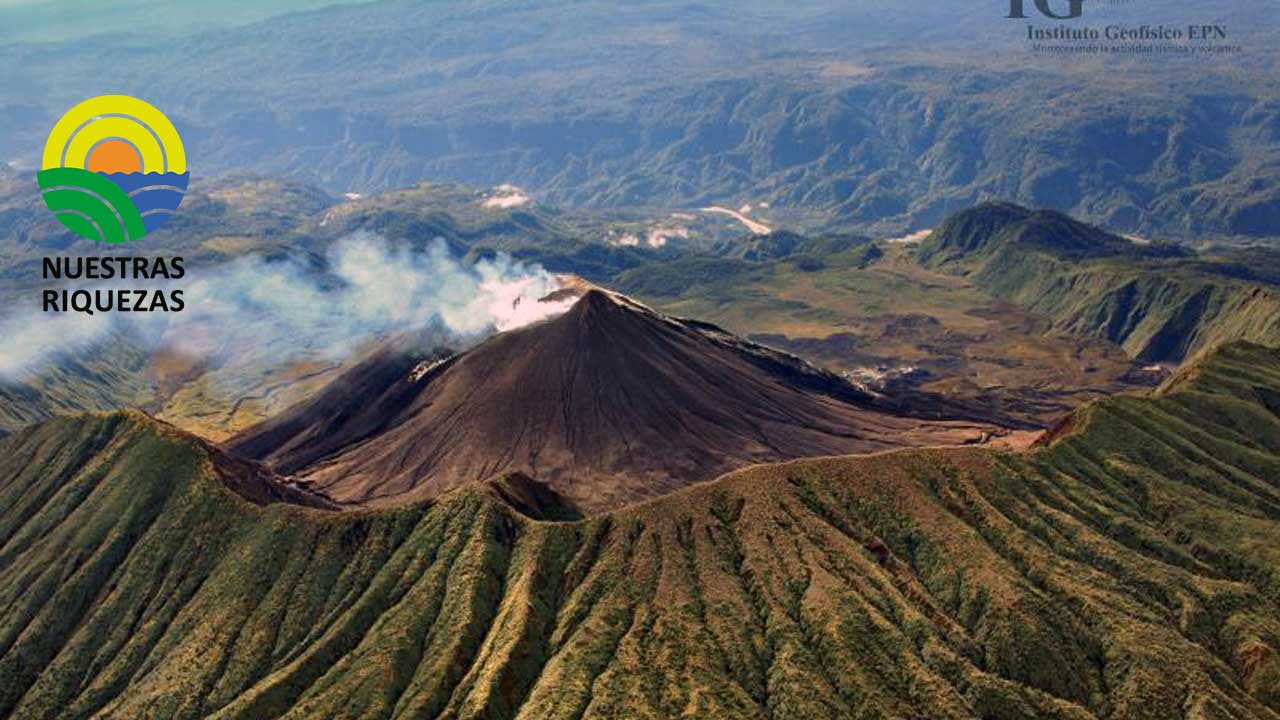 Caída de ceniza del Reventador se registró en parroquias del Napo