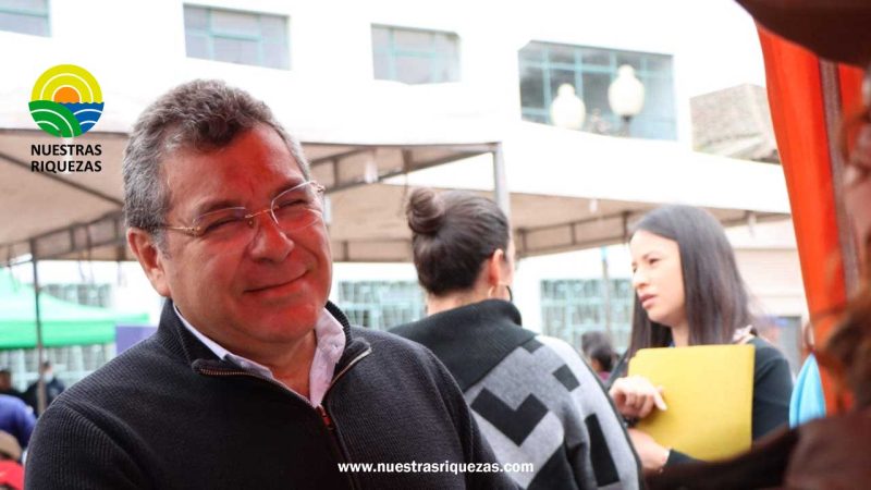 Cerca de 300 productores de Cotopaxi se benefician con insumos para fortalecer el agro