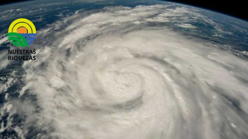 Ciclón Yaku se forma frente a la costa de Perú y afecta a Ecuador