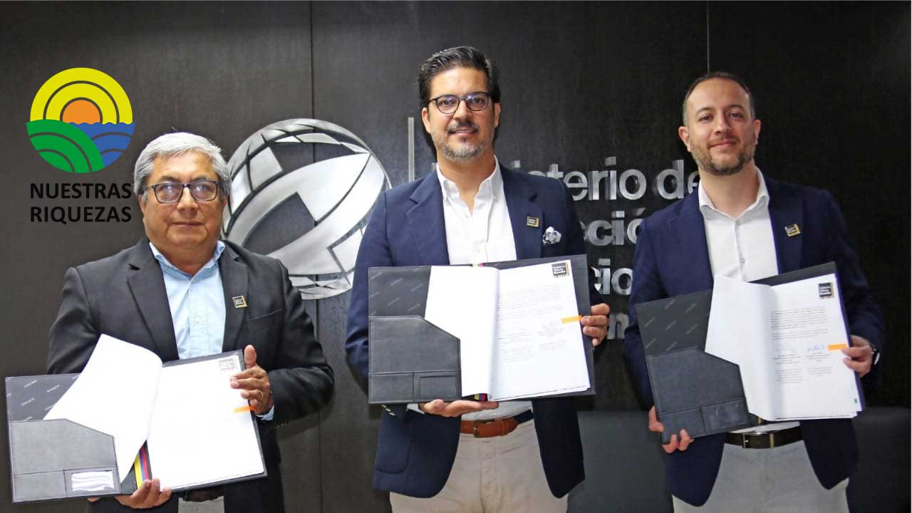 Ecuador firma compromiso del Segundo Plan de Acción de Gobierno Abierto relacionado con el Estándar FiTI