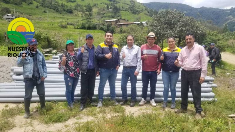 El Gobierno Provincial del Azuay entregó tuberías de diferentes diámetros a los sistemas de riego